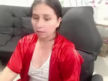 Chaturbate Best live sex cam show of selene_mom