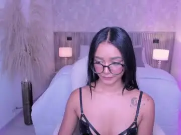 Chaturbate Live Sex Cam of kylie_collins_