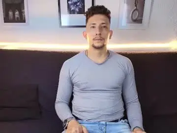 Chaturbate Watch Live Sex Cams of emiliocum_24