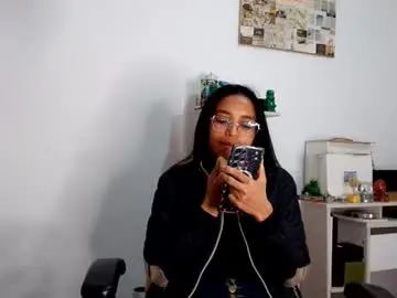 Chaturbate Best live sex cam show of alia054