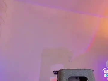Chaturbate Watch Live Sex Cams of liiamluna