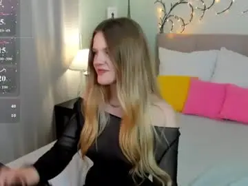 Chaturbate Live Sex Cam of emma__peach