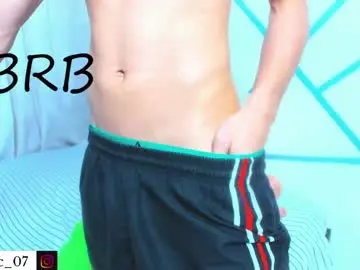 Chaturbate Nude Webcam of liam_scott77