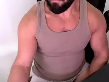 Chaturbate Nude Webcam of beard_top_guy