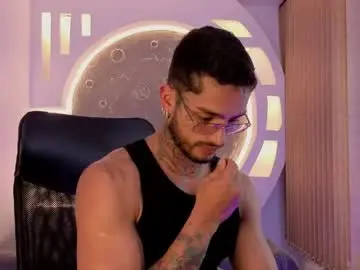 Chaturbate Live Sex Cam of alan__rogers