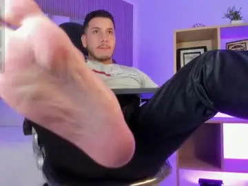 Chaturbate Free Porn Cam of axel_grey_