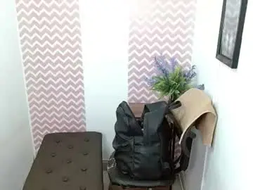 Chaturbate Sex Cam of shantalcarson