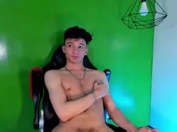Chaturbate Live Sex Cam of alexgod__
