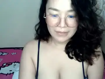 Chaturbate Best live sex cam show of hot_emma1112