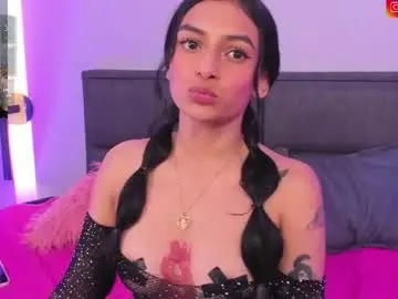 Chaturbate Live Sex Cam of lilith_petit_