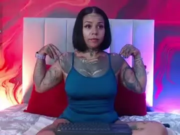 Chaturbate Live Sex Cam of tattoo_baby696