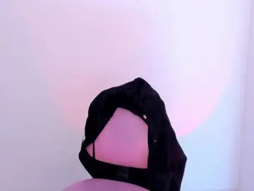 Chaturbate Sex Cam of shelly_rohades