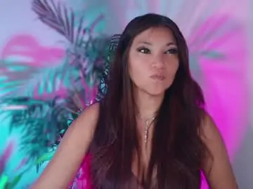 Chaturbate Live Sex of divinelynn