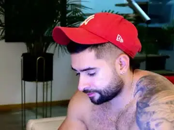 Chaturbate Live Sex Cam of lukhass