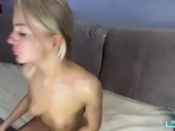 Chaturbate Live Porn of daddys_lil_monsterr