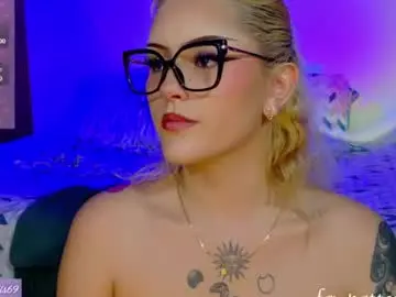 Chaturbate Free Live Porn of eva_hillss69