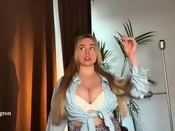 Chaturbate Live Porn of tatti_1