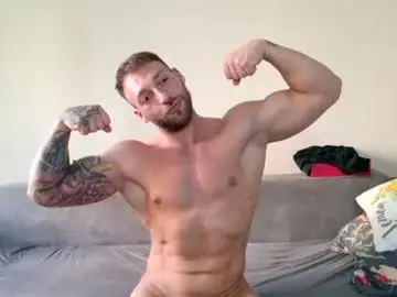 Chaturbate Live Sex Cam of titaninkreal