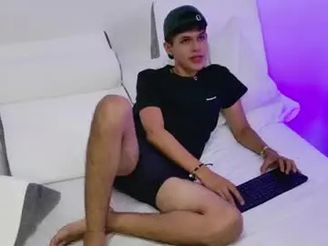 Chaturbate Nude Webcam of haku_ghospel
