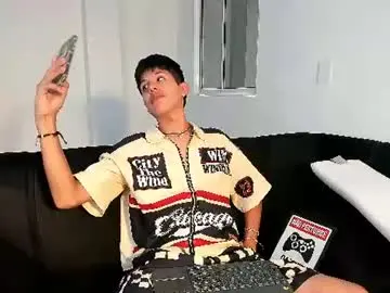 Chaturbate Nude Webcam of haku_ghospel