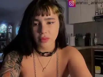 Chaturbate Best live sex cam show of annie_snow_