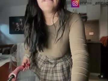 Chaturbate Live Porn of annie_snow_