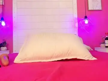 Chaturbate Live Sex Cam of models_sophia