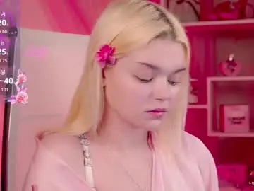 Chaturbate Nude Webcam of adelecartier