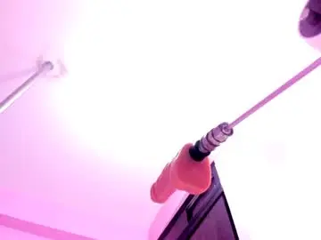 Chaturbate Free Porn Cam of mature_bitch_monster_ass