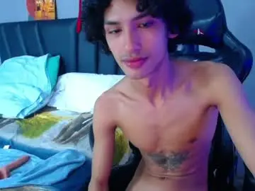 Chaturbate Live Sex Cam of tayronx33
