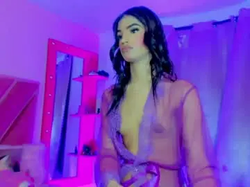 Chaturbate Best live sex cam show of dollcute_latin