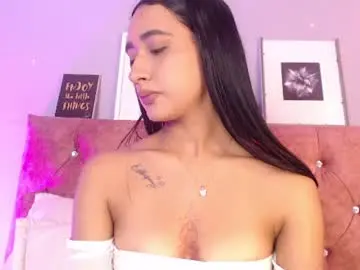 Chaturbate Live Sex Cam of nikibrice