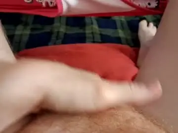 Chaturbate Live Sex Cam of mykittyneedsuu