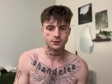 Chaturbate Adult Video Chat of prettyboyszn