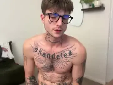 Chaturbate Adult Video Chat of prettyboyszn