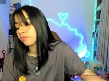Chaturbate Sex Cam of sol_lunaa23