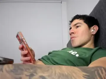 Chaturbate Adult Video Chat of andresjuan92