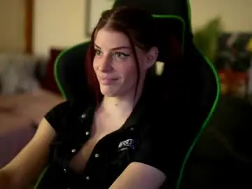 Chaturbate Live Sex Cam of stella_shock
