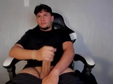 Chaturbate Best live sex cam show of valetino_stonee