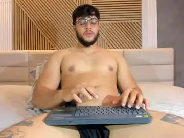 Chaturbate Adult Webcams of mikefox__