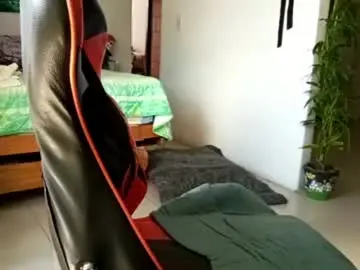 Chaturbate Live Sex Cam of adam_valencia
