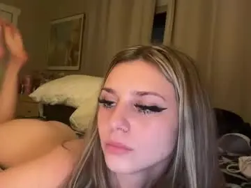 Chaturbate Adult Webcam of brieaviolet