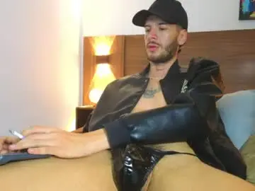 Chaturbate Free Porn Cam of max_tayloor