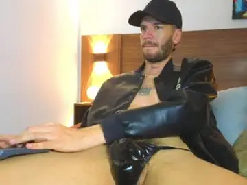 Chaturbate Live Porn of max_tayloor