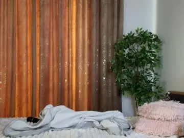 Chaturbate Live Sex Cam of xoxo_cherry1