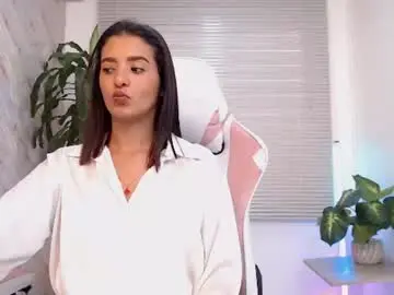 Chaturbate Live Sex Cam of littlee_ashley