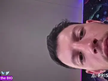 Chaturbate Live Sex Cam of hardselfsucker1