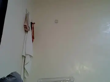 Chaturbate Sex Cam of petite_melinda