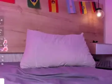 Chaturbate Sex Cam of bella_luvs