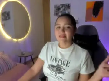 Chaturbate Sex Cam of juli_santos_22